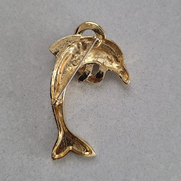 Fifth Avenue Collection of Jewellery, Dolphin Pin - Picture 3 of 7